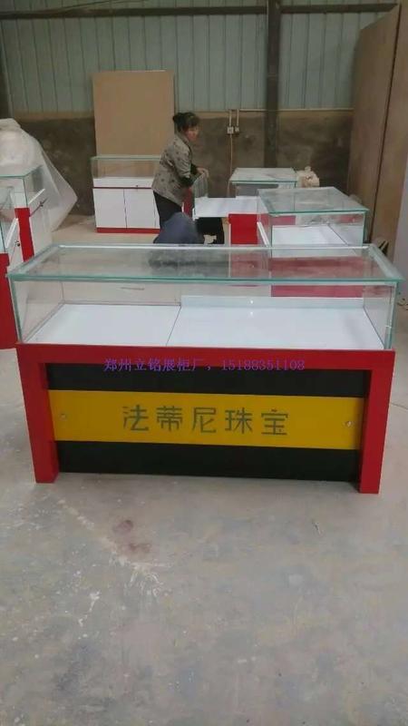 文物展柜图片 文物展柜图片